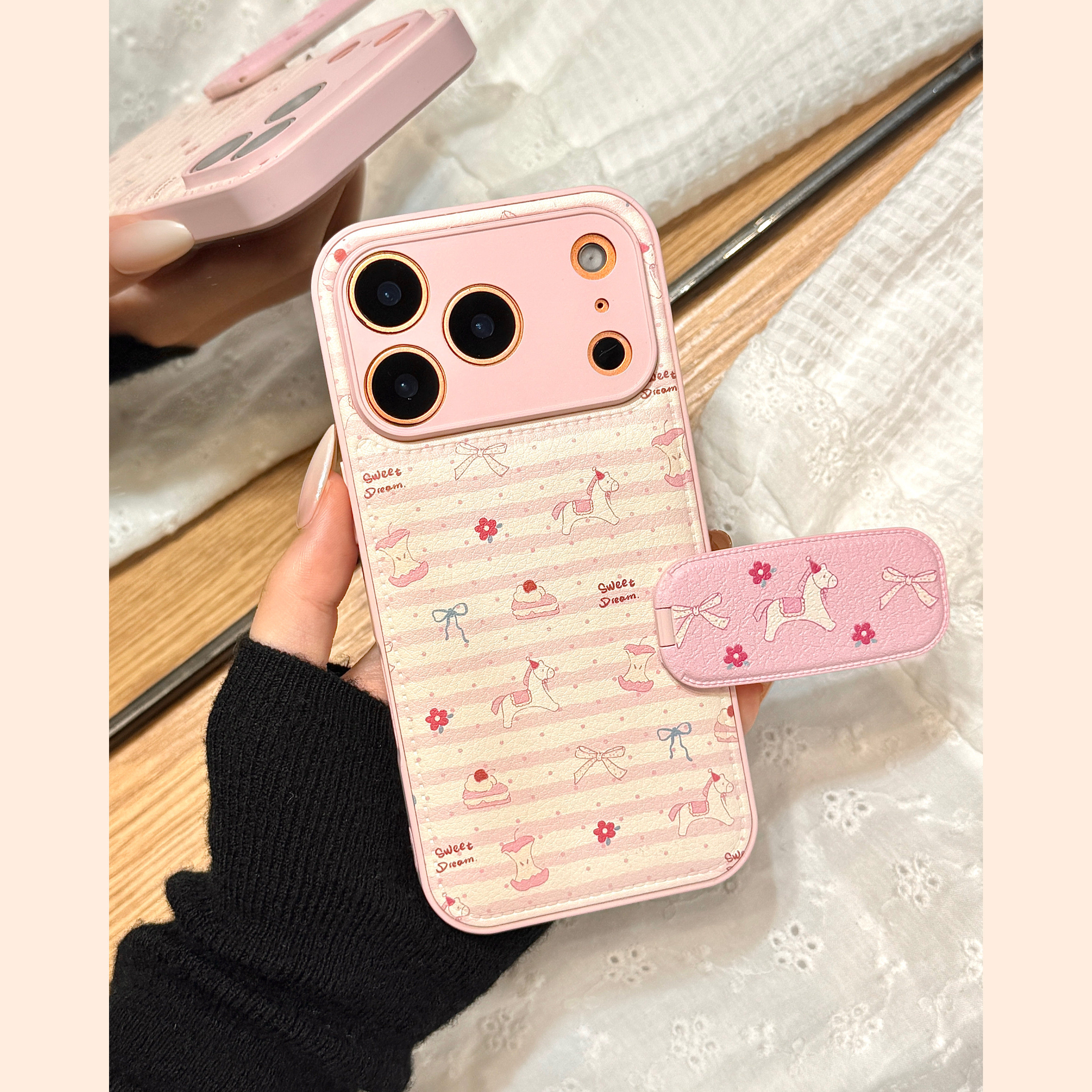 粉白条纹波点蝴蝶结蛋糕小马折叠支架适用于iphone17prom