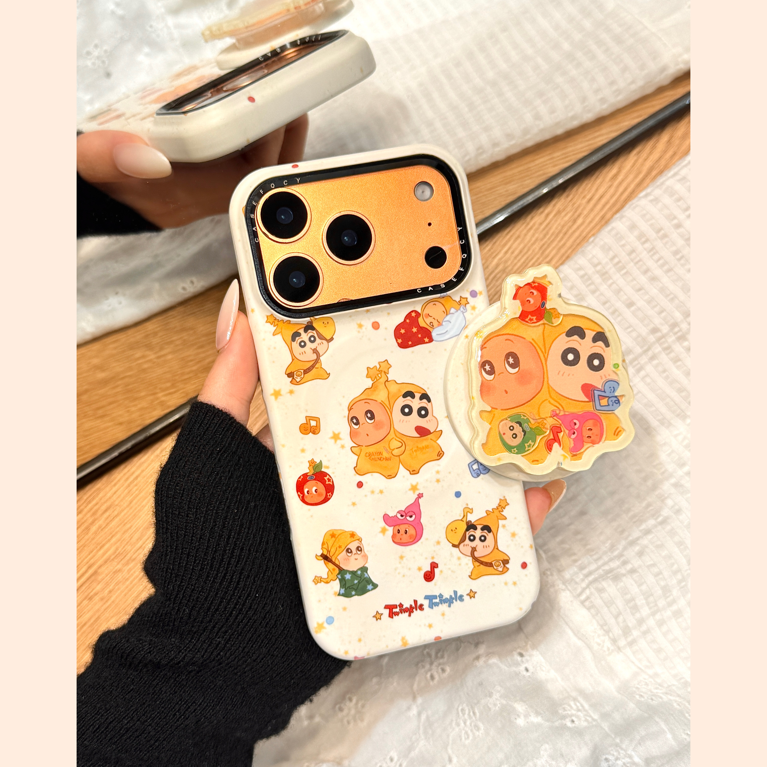 可爱动漫蜡笔小新星星男孩磁吸支架适用于iphone17promax苹果14手机壳15新款16pro女13日系17pm菲林壳防摔套