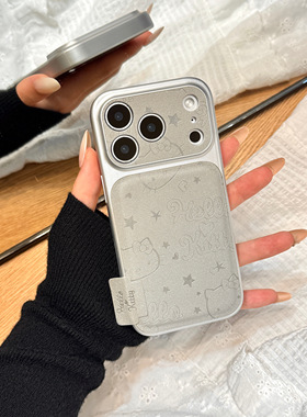 银灰色闪粉皮质印压kitty猫大视窗适用于iphone17promax苹果14手机壳15新款16pro女13高级感17pm全包边防摔套
