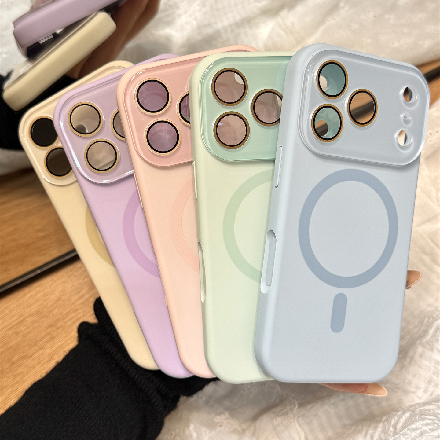 马卡龙糖果色简约风带镜头膜磁吸壳适用于iphone17promax苹果14手机壳15新款16pro女13情侣17pm液态硅胶防摔