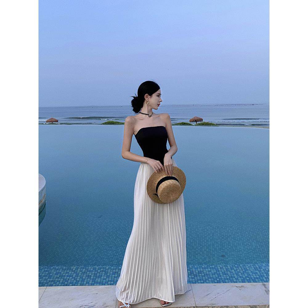 法式海南三亚度假百褶沙滩长裙云南泰国旅游一字肩抹胸露背连衣裙