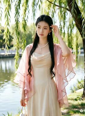 披肩斗篷防晒衣吊带裙外搭薄外搭开衫宽松短款压皱雪纺小披肩