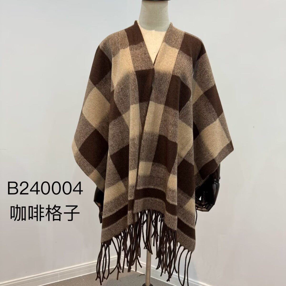 新款民族风长须披肩新疆西藏云南旅游外搭斗篷女开叉披风千鸟格厚