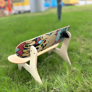 B.A.B.E比比桃  精灵球滑板 POK É BALL SKATEBOARDING