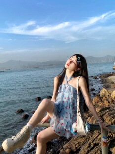 cici酱浮花浪蕾甜美荷叶边挂脖露背连衣裙小个子雪纺短裙