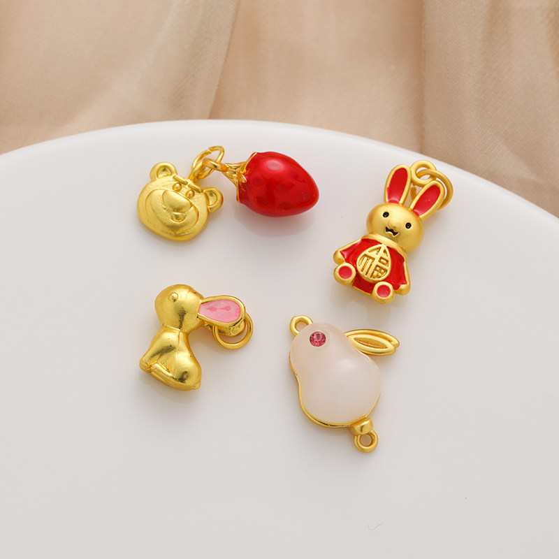 古法包金镀金保色兔子小熊滴油草莓吊饰diy饰品配件串珠手链挂饰,饰品/流行首饰/时尚饰品新,其他DIY饰品配件,淘宝优惠券,粉丝福利购,淘宝优惠卷