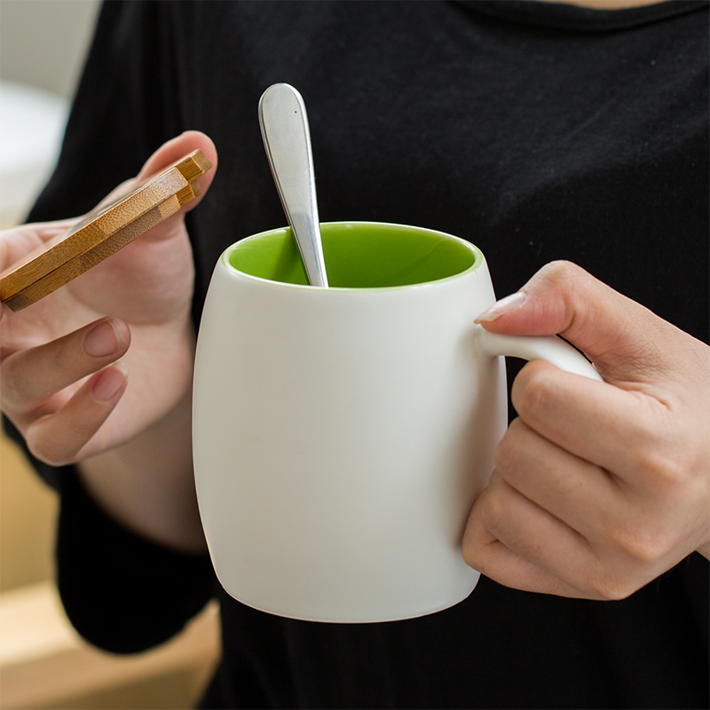 千度尚品 陶瓷杯子 酒桶杯咖啡杯 马克杯创意水杯带盖带勺 定制