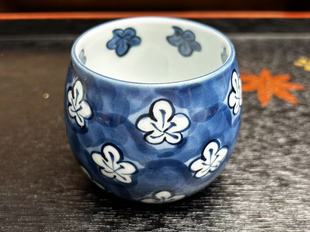 日瓷三大卫门之一源右卫门。手绘内外绘支钉烧工艺主人品茗杯。