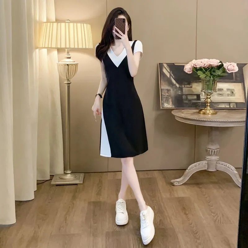 加大码连衣裙女夏胖mm假两件V领裙子韩版宽松显瘦遮肚子洋气减龄