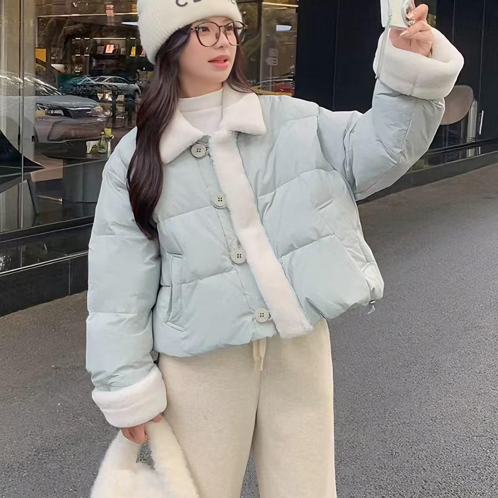 赵露思同款奶蓝色羊羔毛羽绒服女2025新款小个子短款白鸭绒外套冬,女装/女士精品,羽绒服,淘宝优惠券,粉丝福利购,淘宝优惠卷