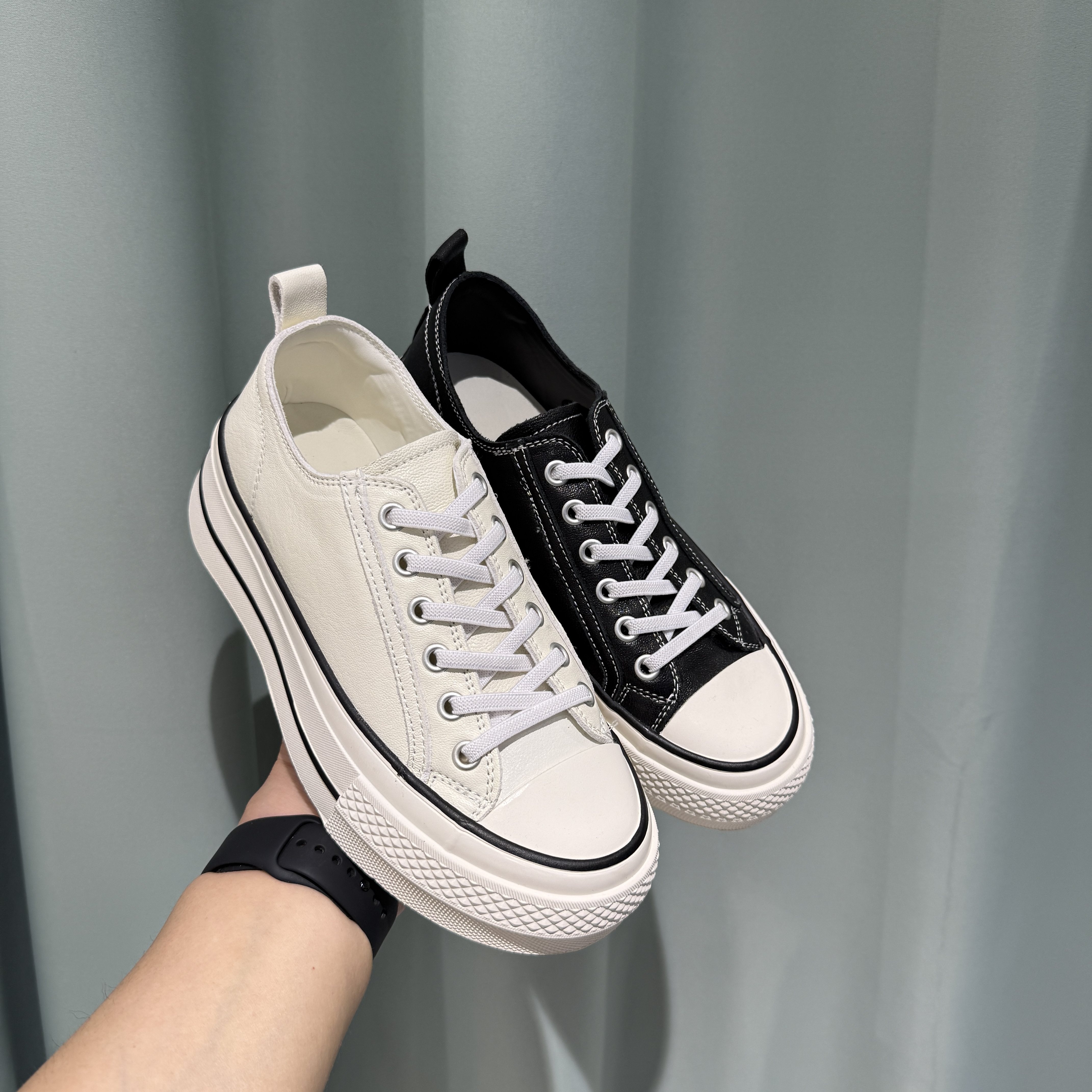 外贸头层牛皮厚底透气舒适运动休闲鞋2026新款一脚蹬户外青年板鞋