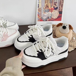 抹茶绿小白鞋女春秋季2025新款配裙子板鞋小香风百搭厚底休闲学生