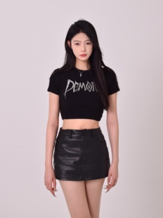 T恤辣妹装 2024夏季 上衣露脐性感修身 烫钻印花弹力紧身短袖 女款