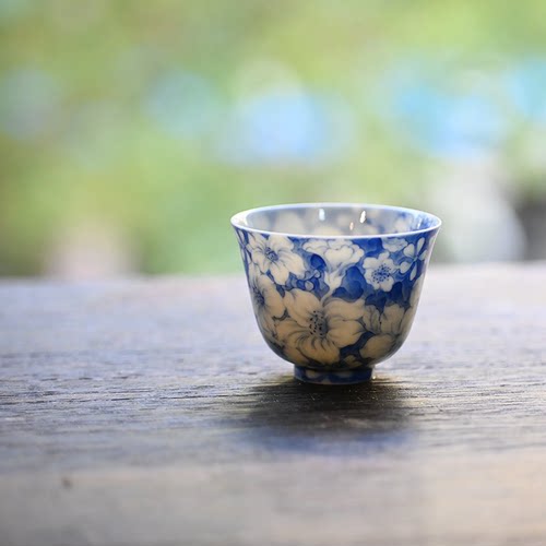 沁茗堂青花纯手工山茶花品茗杯