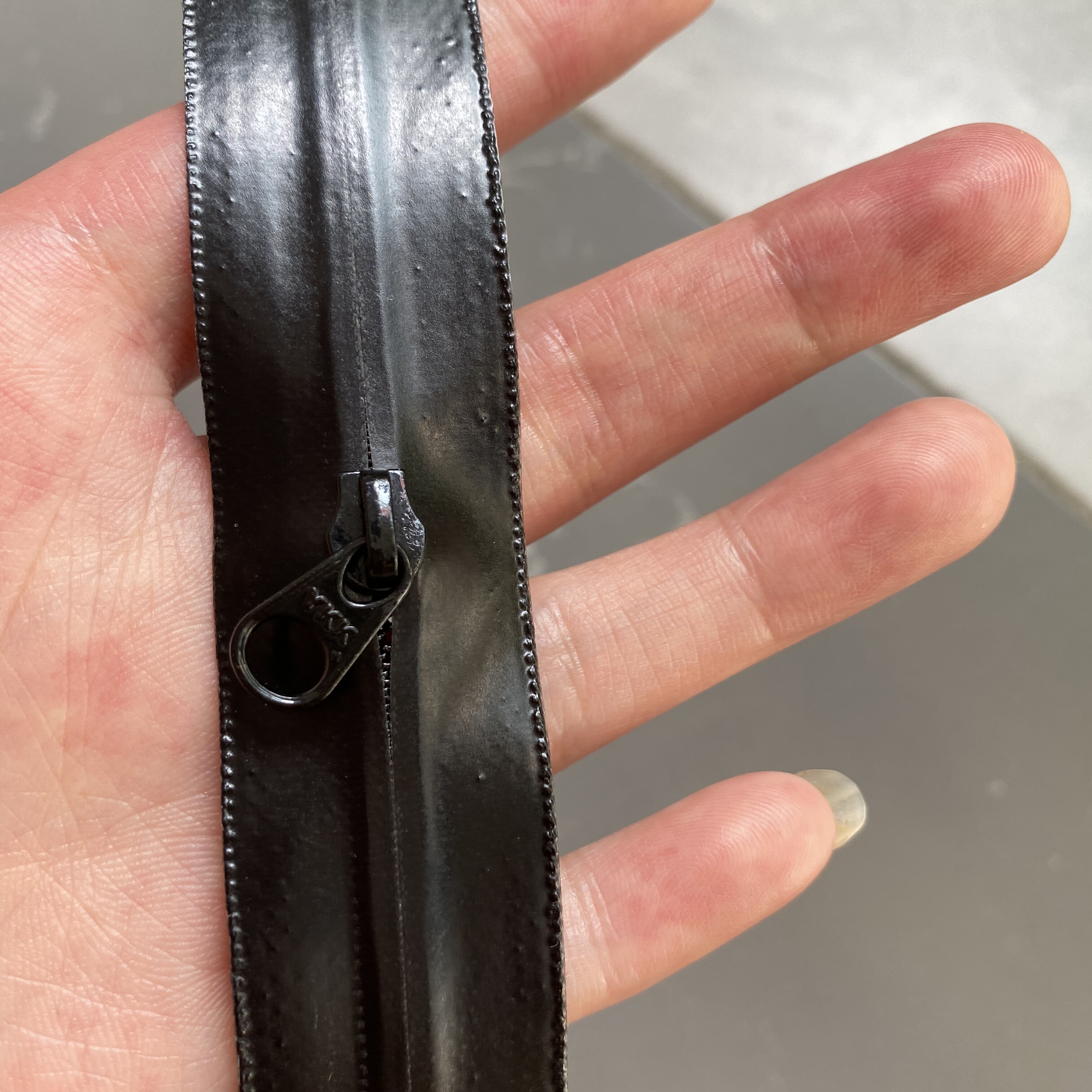 Ykkykk3号亮面黑色防水t8新款拉链衣服口袋裤兜腋下拉链任意剪