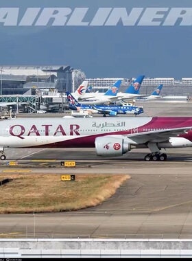 波音B777卡塔尔航空带轮子带灯2022世界杯涂装合金飞机模型客机