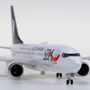波音737-800山东航空带轮子带灯静态仿真民航客机航模飞机模型