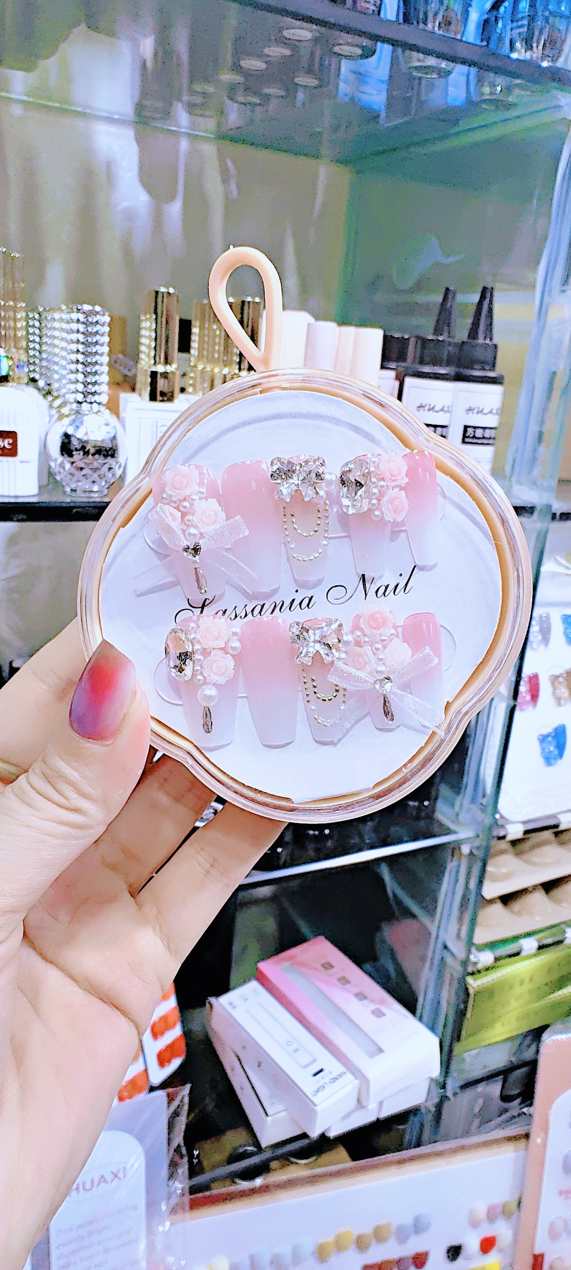 手工穿戴甲美甲贴片女学生ins网感闪钻蝴蝶结甲片24片均码配工具