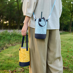 水杯套保护套儿童保温杯通用手提斜挎袋可背水壶小布袋女生高颜值