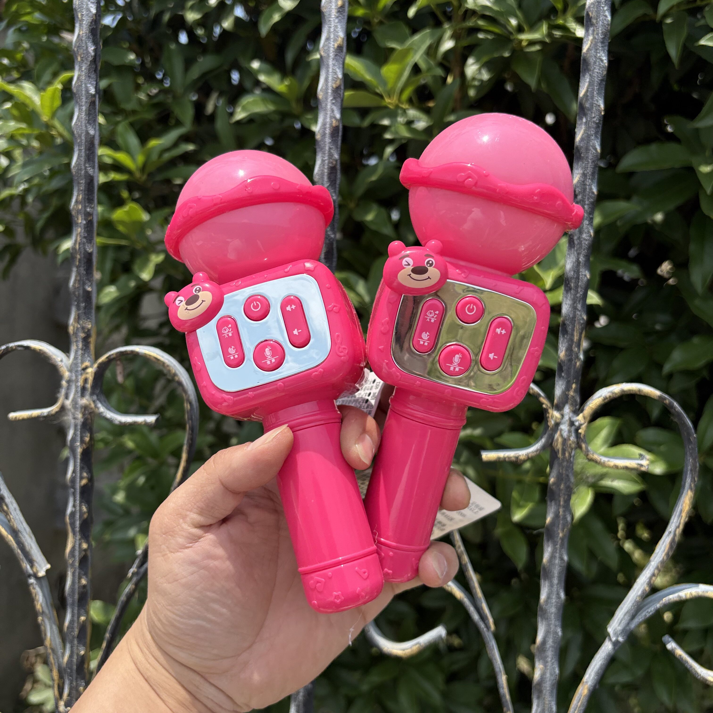 儿童卡拉ok扩音器装萌熊麦克风话筒变声音乐女孩唱歌麦克风玩具男