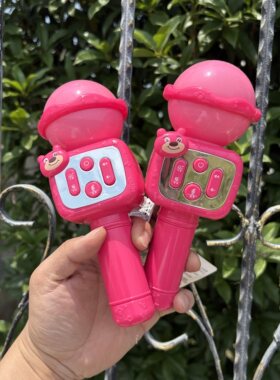 儿童卡拉ok扩音器装萌熊麦克风话筒变声音乐女孩唱歌麦克风玩具男