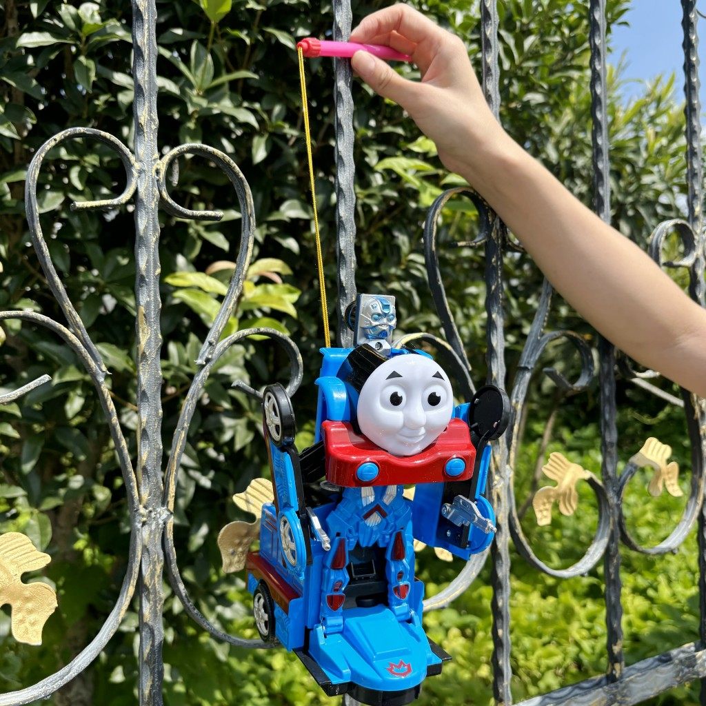中秋节手提灯笼电动小火车灯笼儿童幼儿园会变形火车头玩具车男孩