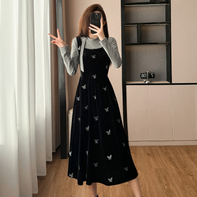 法式复古刺绣碎花吊带裙套装女秋冬小黑裙金丝绒黑色连衣裙