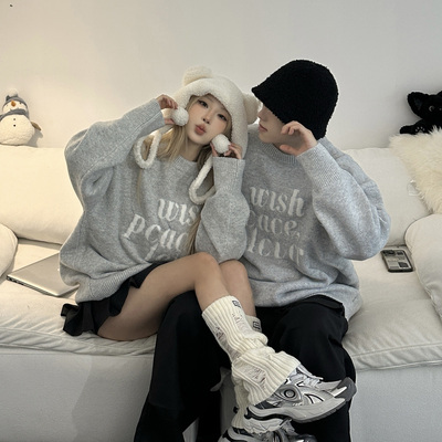 2025秋冬季情侣装男女字母圆领套头毛衣