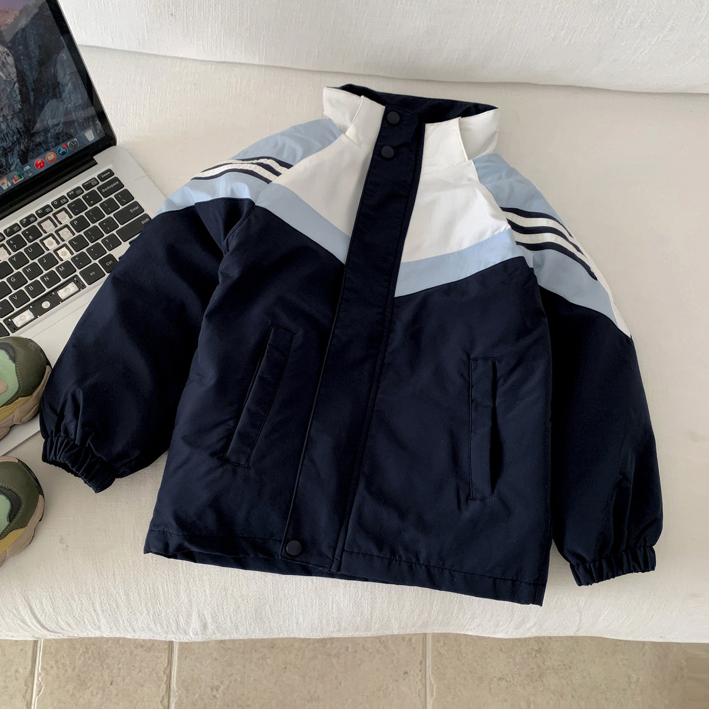 中小童男童连帽工装外套儿童冬装休闲冲锋衣新国标90白鸭绒羽绒服