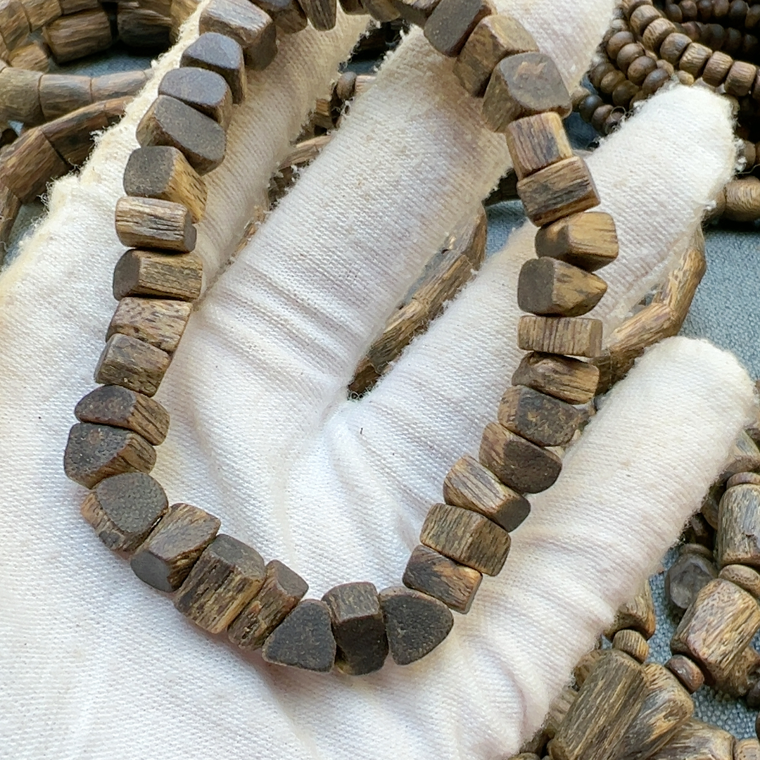 奇楠沉香沉水卡7手串