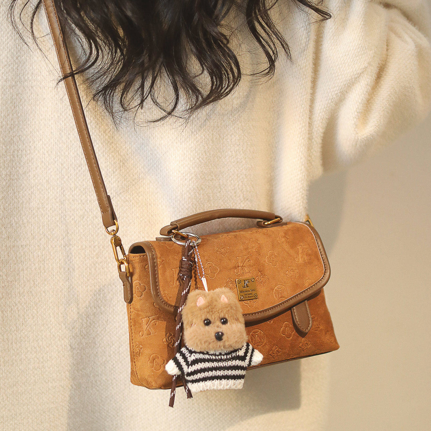 欧洲站2025巨好看的包包女式新款轻奢小众高级感斜挎冬季棕色手提