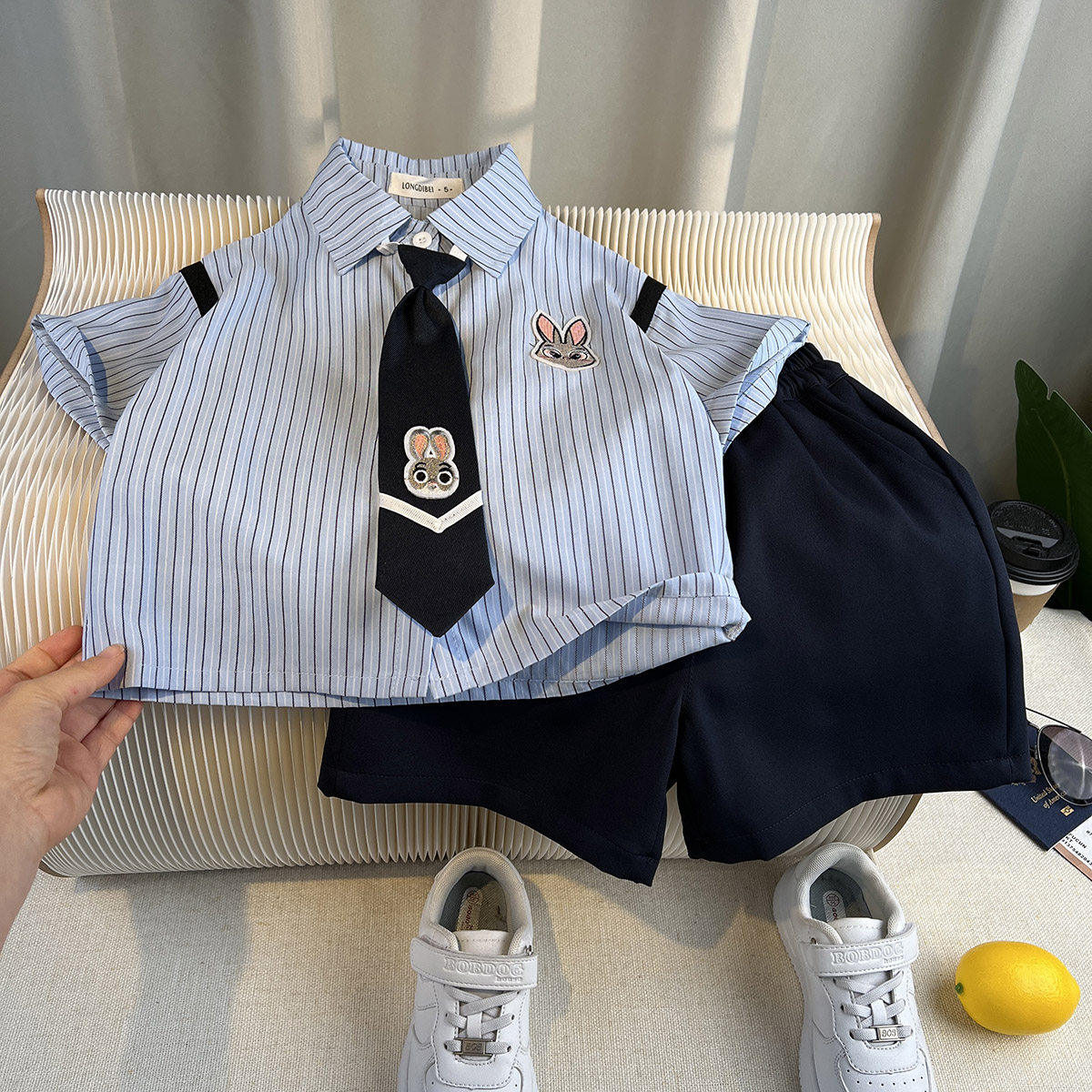 欧洲站兔子警官衣服儿童