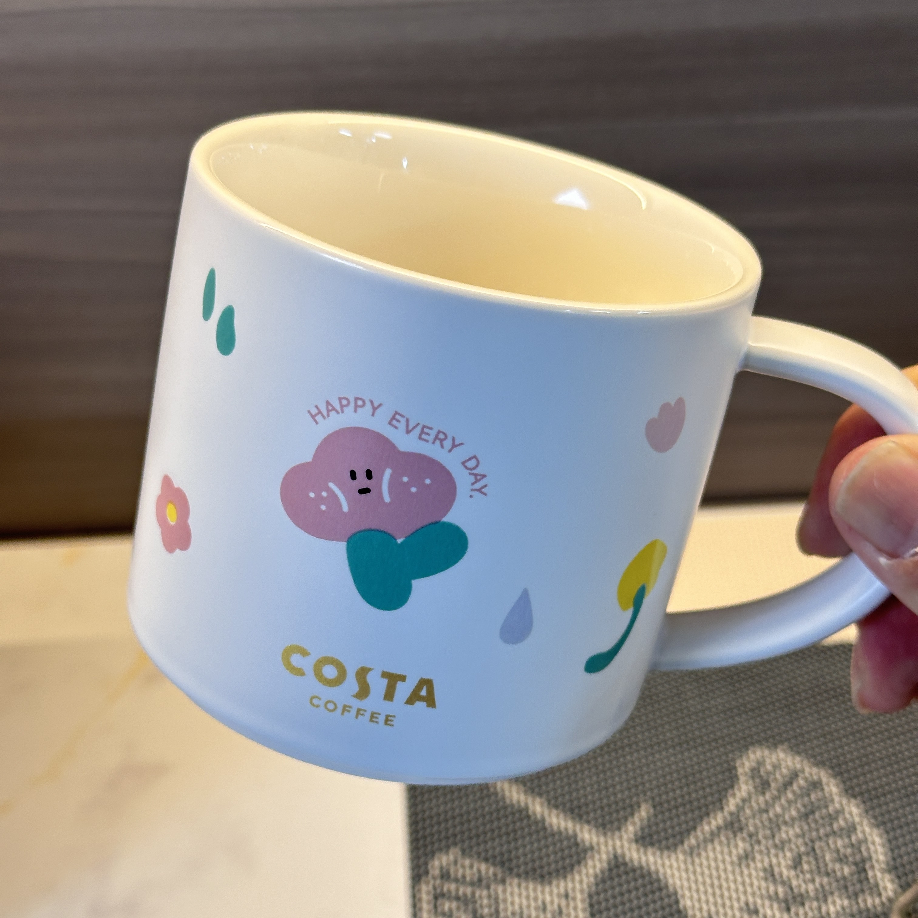 清仓COSTA春日花花马克杯陶瓷杯身可爱高颜值带礼盒容量300ml绝版