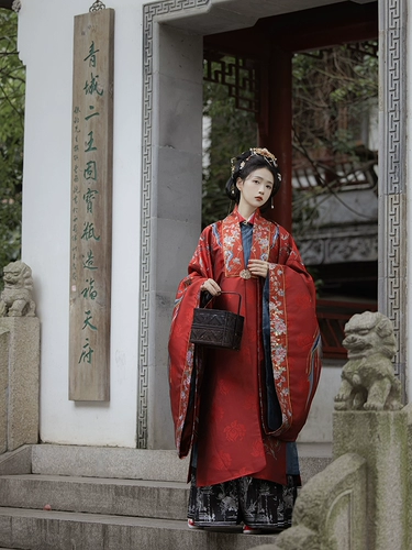 Qing ru, оригинальный Hanfu Mingmu Mingmu Имитация макияжа, атлас, темный рисунок, засорение, большое количество цветов, вернуться к матери Лузи, чтобы пристегнуть женский красный