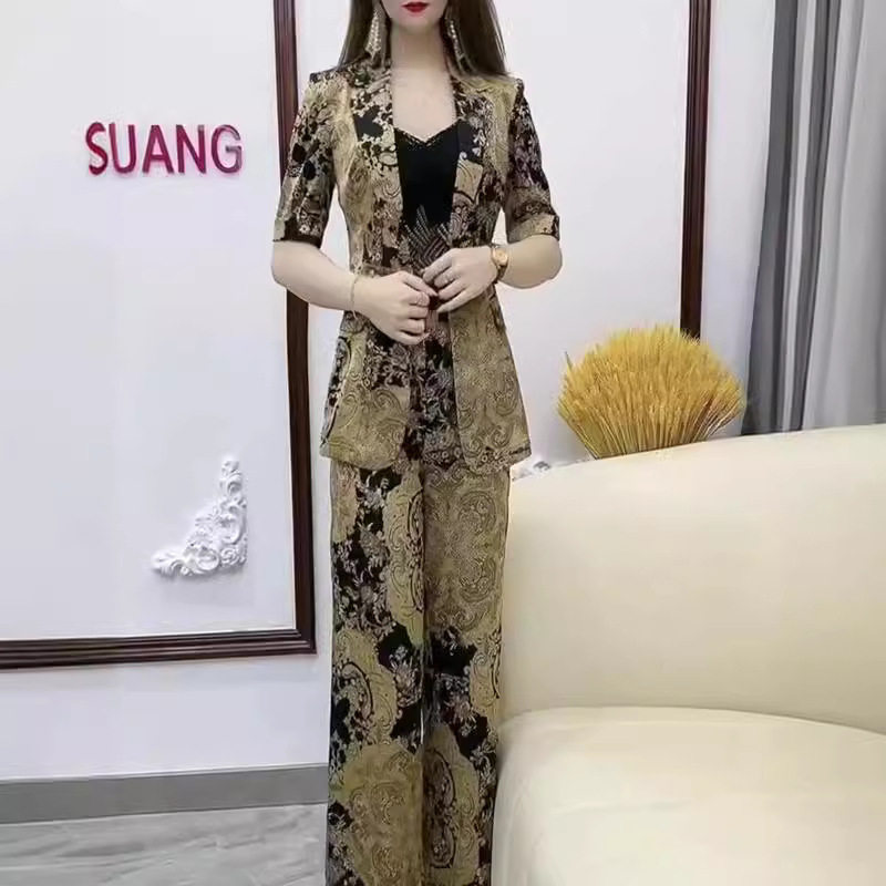 高品质抖音网红爆款2025年夏季新款时尚印花翻领西服吊带小脚裤女