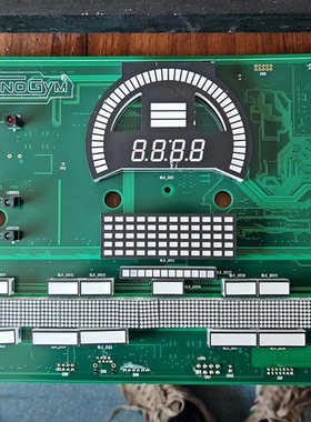 议价 泰诺健Technogym楼梯机控制板出售！几乎全新，商用跑步