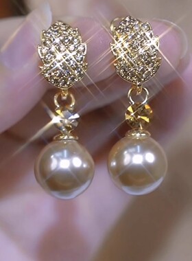 香槟色满钻树叶珍珠耳环2024新款小众设计高级感耳扣气质银针耳饰