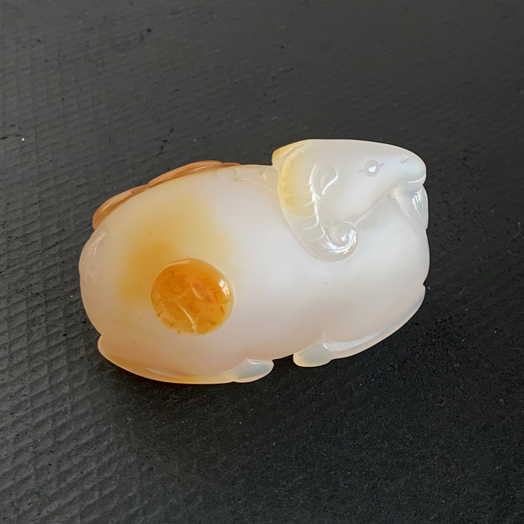 千蕊天然玛瑙雕刻生肖羊摆件 白玛瑙雕件 手把件原石把玩桌面摆饰