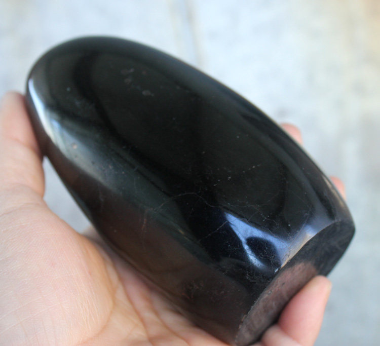 千蕊天然黑碧玺摆件 打磨款晶石 柱 电气石托玛琳原石把玩 实物
