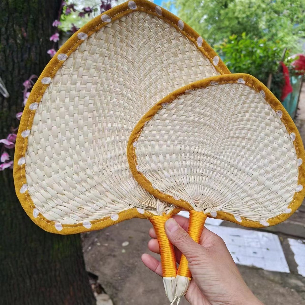 手工包边蒲扇粽叶编织