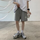 浅灰色