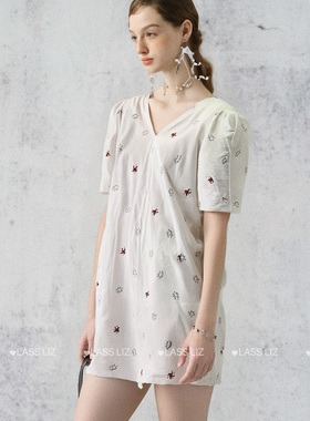 LASS LIZ原创设计师2025夏季新款法式优雅白色v领宽松短袖连衣裙