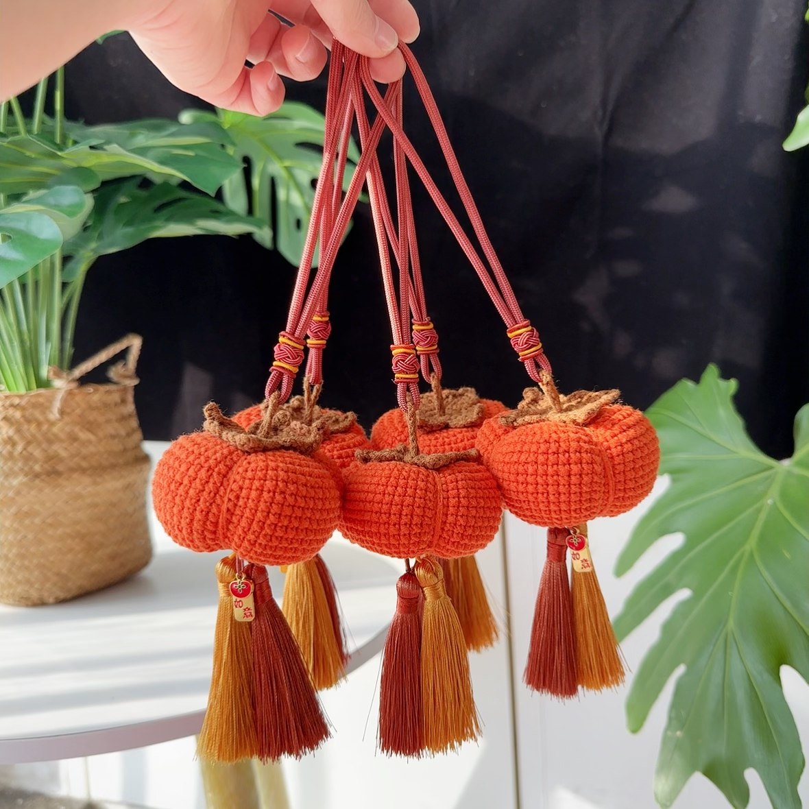 小燕钩织小屋 柿柿如意材料包 毛线手工编织柿子车挂后视镜挂件,服饰配件/皮带/帽子/围巾,DIY编织材料包,淘宝优惠券,粉丝福利购,淘宝优惠卷