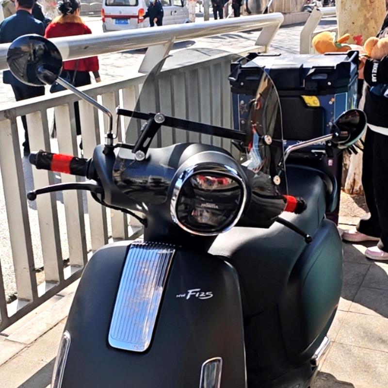 适用于五羊本田F125风挡NW F125前挡风板摩托车挡风玻璃改装配件