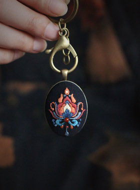 花寄 刺绣diy手工材料包敦煌新年礼物成人自制绣花项链胸针钥匙扣