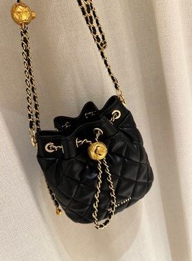 CIERA KORY香风庄园水桶包包女2025新款秋冬菱格链条单肩斜挎小包