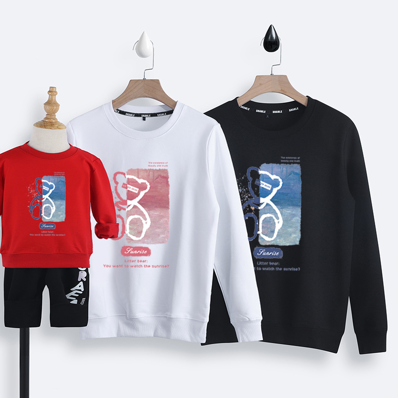 不一样亲子装一家三口四口秋季新款时尚款母子母女装高端炸街卫衣