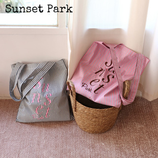 SunsetPark原创条纹韩系刺绣字母撞色高级简约松弛百搭休闲单肩包
