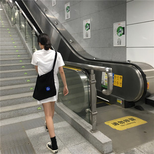 韩国ulzzang原宿bf风字母手提斜挎灯芯绒帆布单肩丝绒托特休闲包