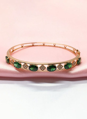 俄罗斯时尚潮流幸运女士镶嵌绿石椭圆手镯精致镀玫瑰金饰品高级感
